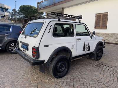 Lada Niva 1.7 MPI 82cv - GPL - AUTO NON RICONDIZIONATA Bianco usata Meda