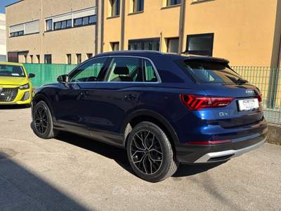 Audi Q3 2.0 35 TDI S Tronic Business Advanced Blu/Azzurro usata Rovigo