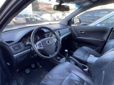 SsangYong Korando AUTO NON RICONDIZIONATA - 2.0 e-XDi Classy Navi 2WD Grigio usata Meda