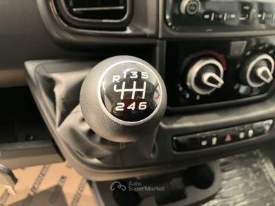 Peugeot Boxer 2.2 BLUEHDI 140 S&S 335 L2H2 Bianco usata Fornovo di Taro