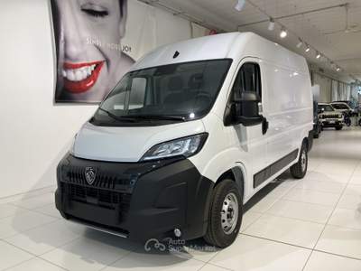 Peugeot Boxer 2.2 BLUEHDI 140 S&S 335 L2H2 Bianco usata Fornovo di Taro