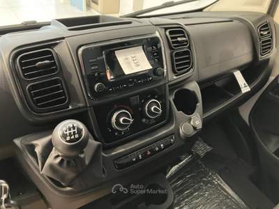 Peugeot Boxer 2.2 BLUEHDI 140 S&S 335 L2H2 Bianco usata Fornovo di Taro