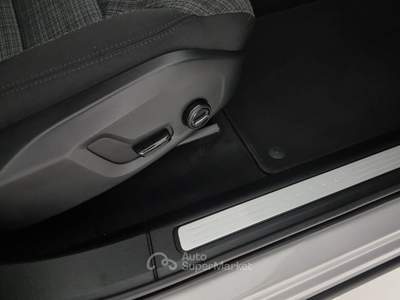 Volvo XC60 B4 D AWD automatico Core Grigio usata Reggio nell'Emilia