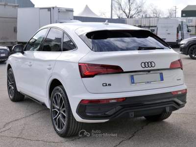 Audi Q5 Sportback 2.0 (40) Tdi Q. 204cv S-tr. S-line Plus Bianco usata Civita Castellana