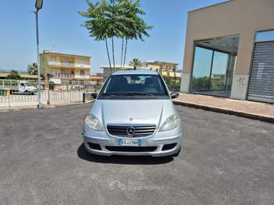 Mercedes-Benz Classe A A 160 A 160 CDI Elegance Argento usata Marano di Napoli