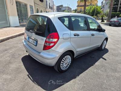 Mercedes-Benz Classe A A 160 A 160 CDI Elegance Argento usata Marano di Napoli