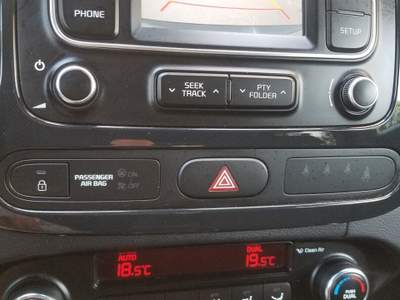 Kia Carens 136 CV Cool Nero usata Vado Ligure