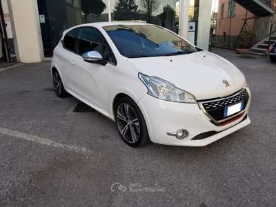 Peugeot 208 GTi 1.6 THP 200cv - UNICO PROPRIETARIO, STORIA TRACCIABILE UFFICIALE! Bianco usata Vado Ligure
