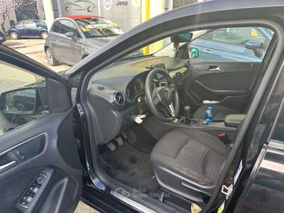 Mercedes-Benz Classe B B 180 cdi Premium Nero usata Fano