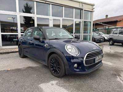 MINI Cooper 1.5 Cooper D Business 5 porte Blu/Azzurro usata Cuneo