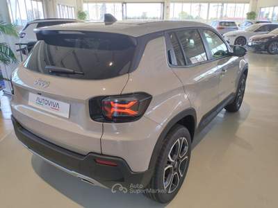 Jeep Avenger 1.2 Turbo 110 CV MHEV Summit Grigio usata Riva presso Chieri