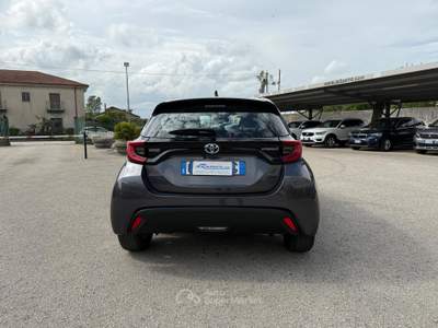 Toyota Yaris VETTURA DEL MERCATO ITALIANO Grigio usata SANT'AGATA DE'  GOTI