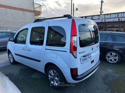 Renault Kangoo 12 MESI DI GARANZIA Bianco usata Castellammare di Stabia