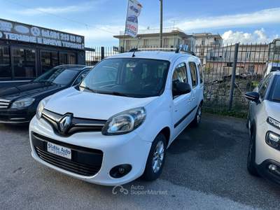 Renault Kangoo 12 MESI DI GARANZIA Bianco usata Castellammare di Stabia