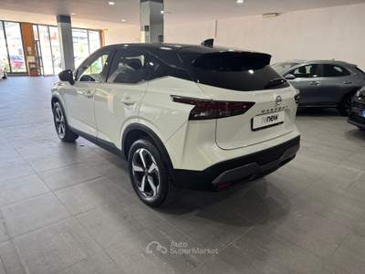 Nissan Qashqai Qashqai 1.3 mhev N-Connecta 2wd 158cv xtronic Bianco usata Pozzuoli