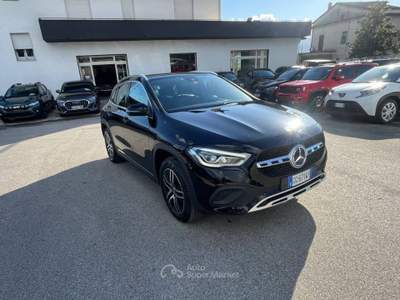 Mercedes-Benz GLA Mercedes-Benz GLA-Klasse GLA 250e Progressive Nero usata Alife