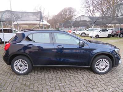 Mercedes-Benz GLA d 110cv AUTOMATIC SPORT - NAVIGATORE - TELECAMERA Blu/Azzurro usata Monza