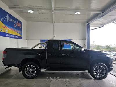 Mitsubishi L200 2.3 D Club Cab 4x4 Super Select Intense +IVA Nero usata ADRANO