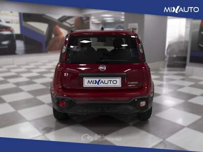 Fiat Panda Pandina Cross 1.0 Firefly Hybrid S&amp;S 70CV Rosso usata Latina