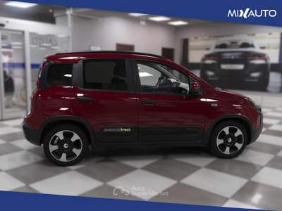 Fiat Panda Pandina Cross 1.0 Firefly Hybrid S&amp;S 70CV Rosso usata Latina