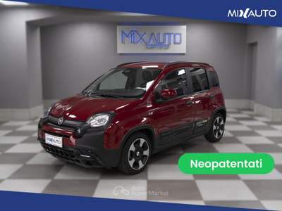 Fiat Panda Pandina Cross 1.0 Firefly Hybrid S&amp;S 70CV Rosso usata Latina