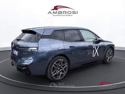 BMW iX xDrive45 Msport Pro Innovation Comfort Package Blu/Azzurro usata Corciano