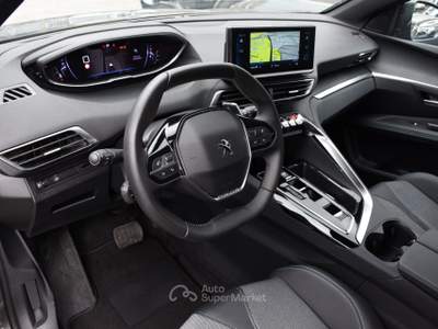 Peugeot 3008 BlueHDi 130 S&S EAT8 Allure **SOLO 3000KM!!!** Grigio usata Roma