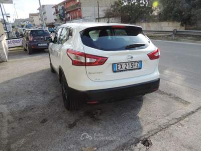 Nissan Qashqai 1.6 dCi 4WD Acenta Premium Bianco usata Quarto