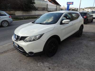 Nissan Qashqai 1.6 dCi 4WD Acenta Premium Bianco usata Quarto