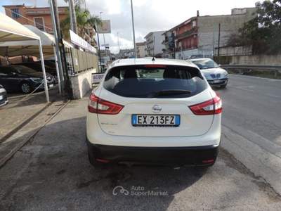 Nissan Qashqai 1.6 dCi 4WD Acenta Premium Bianco usata Quarto