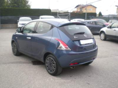 Lancia Ypsilon 1.0 FireFly 5 porte S&S Hybrid Gold Blu/Azzurro usata Fossano