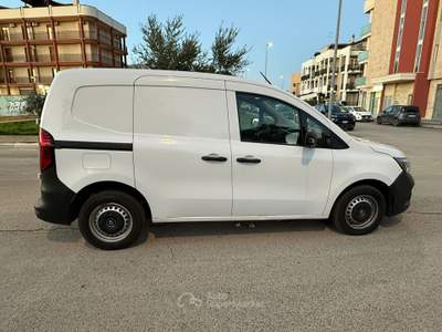 Renault Kangoo RENAULT KANGOO  VETT. FURGONATA DCI 95 VAN Bianco usata Altamura