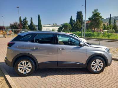 Peugeot 3008 3008 1.6 bluehdi Active s Argento usata Corciano