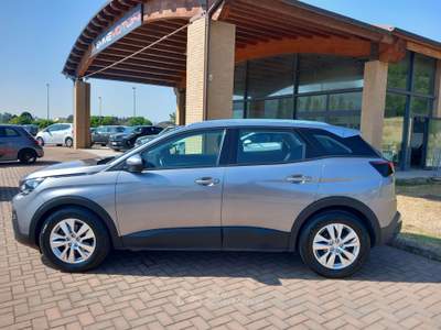 Peugeot 3008 3008 1.6 bluehdi Active s Argento usata Corciano