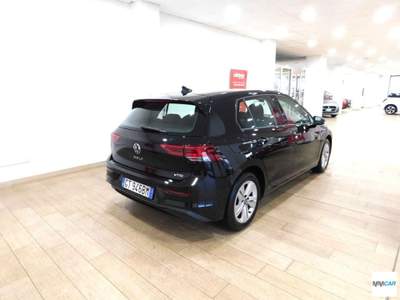 Volkswagen Golf 1.0 ETSI Evo DSG Life Oro usata Isola del Liri