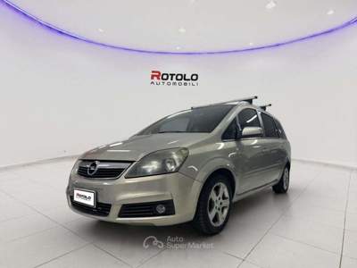 Opel Zafira Zafira 1.8 16V VVT Cosmo Beige usata Torino