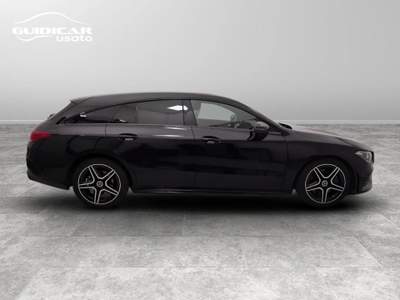 Mercedes-Benz CLA 200 D Premium 8G-DCT Nero usata Lucca