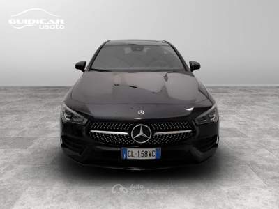 Mercedes-Benz CLA 200 D Premium 8G-DCT Nero usata Lucca