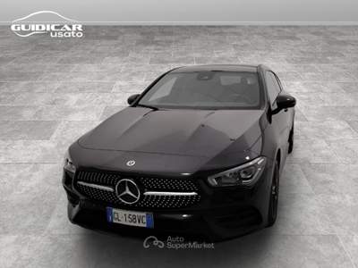 Mercedes-Benz CLA 200 D Premium 8G-DCT Nero usata Lucca
