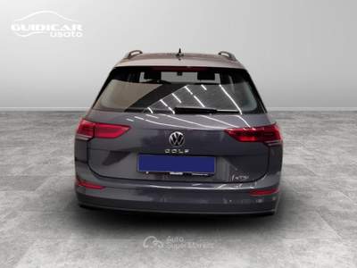 Volkswagen Golf 1.0 eTSI EVO Life DSG Grigio usata Lucca