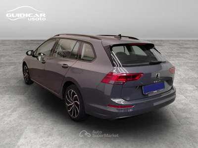 Volkswagen Golf 1.0 eTSI EVO Life DSG Grigio usata Lucca
