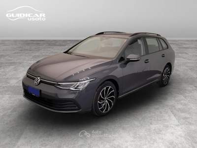 Volkswagen Golf 1.0 eTSI EVO Life DSG Grigio usata Lucca