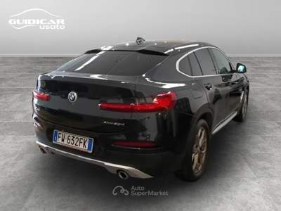BMW X4 20 d SCR Business Advantage xDrive Steptronic Nero usata Lucca