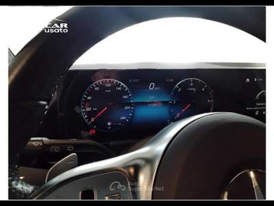 Mercedes-Benz GLA 200 D Premium 8G-DCT Blu/Azzurro usata Lucca