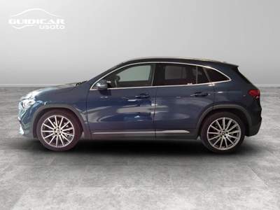 Mercedes-Benz GLA 200 D Premium 8G-DCT Blu/Azzurro usata Lucca