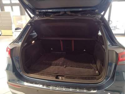 Mercedes-Benz GLA 200 D Premium 8G-DCT Blu/Azzurro usata Lucca