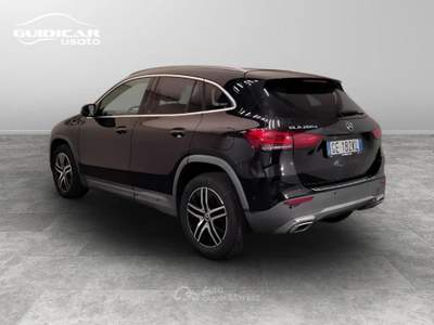 Mercedes-Benz GLA 200 D Sport Plus 8G-DCT Nero usata Lucca