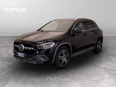 Mercedes-Benz GLA 200 D Sport Plus 8G-DCT Nero usata Lucca