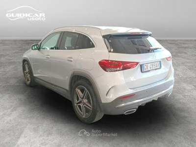 Mercedes-Benz GLA 180 D Premium 8G-DCT Argento usata Lucca