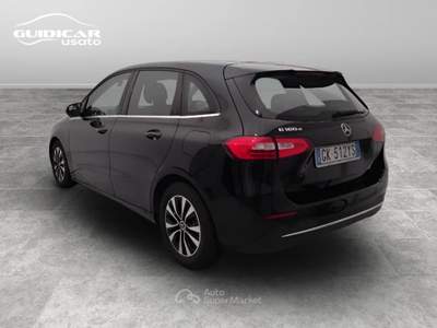 Mercedes-Benz Classe B 180 D Sport 8G-DCT Nero usata Lucca